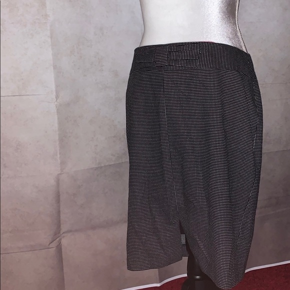 Banana Republic B/W Skirt Tiny Print w/Bow - Picture 2 of 8